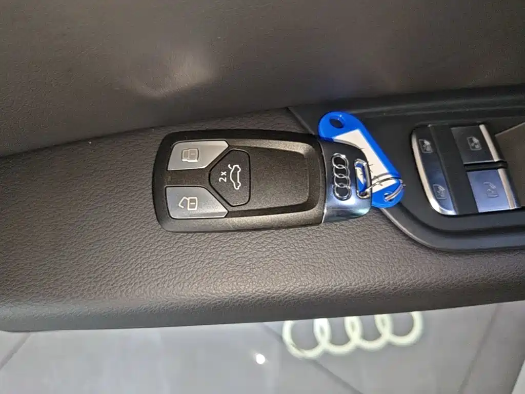 Audi A4L 2024 40 TFSI Fashion