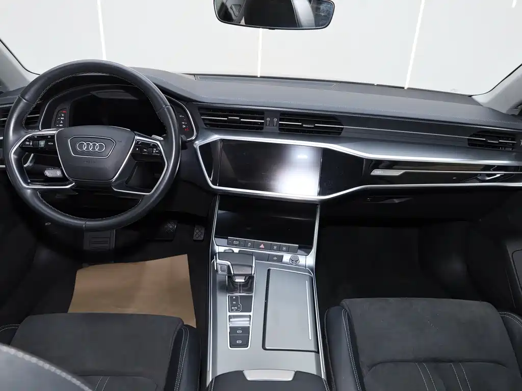 Audi A7L 2024 45TFSI S-line