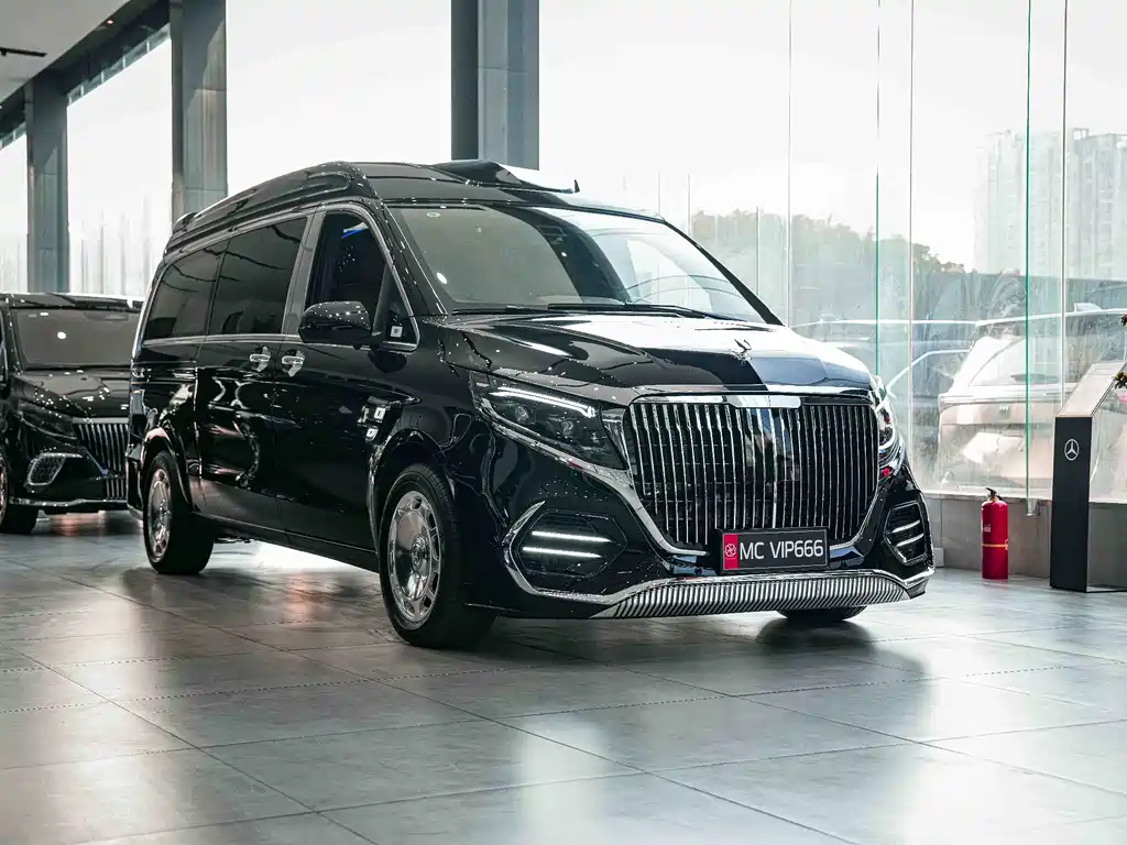 Mercedes-Benz Vito 2024 2.0T 7 мест