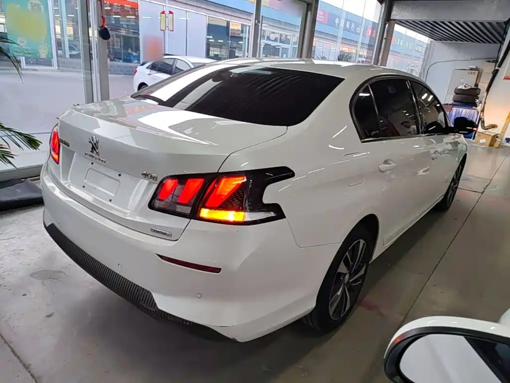 Peugeot 408 — миниатюра 7