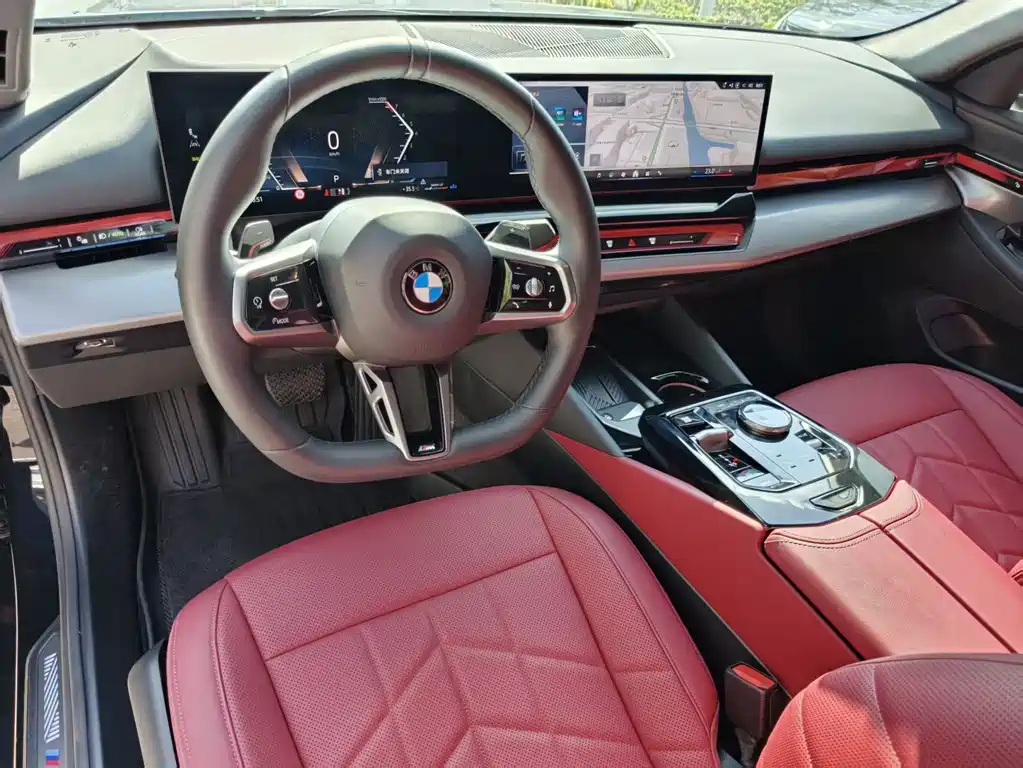 BMW 5 Series — миниатюра 7