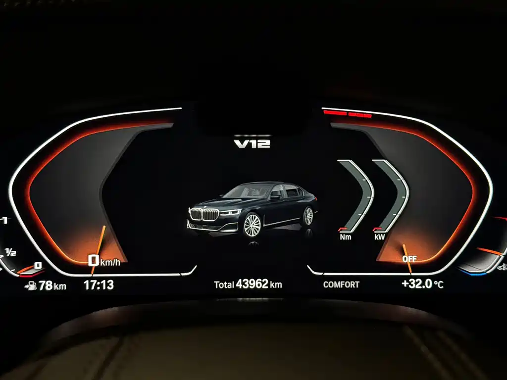BMW 7 Series — миниатюра 22