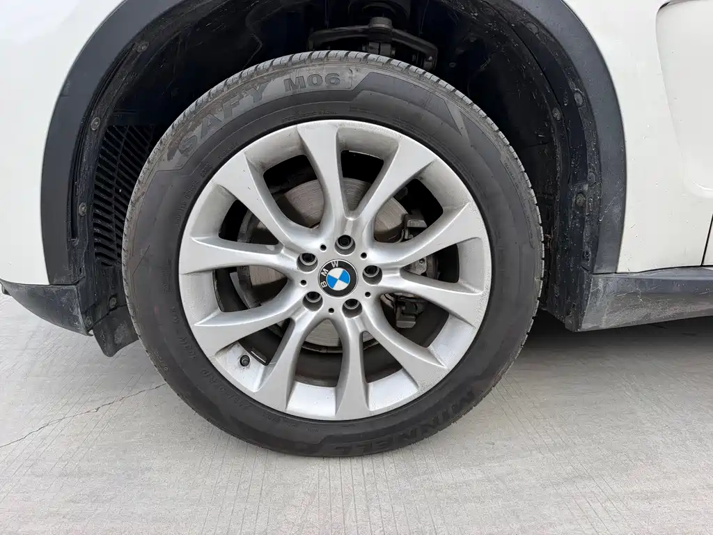 BMW X5 (Import) — миниатюра 13