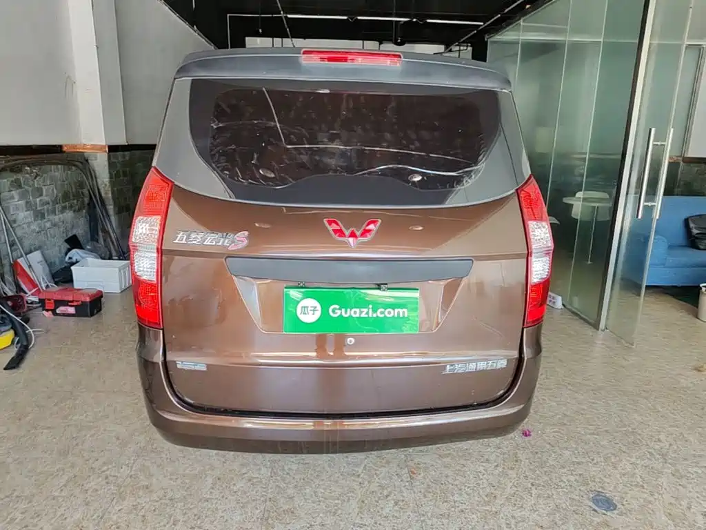 Wuling Hongguang — миниатюра 6