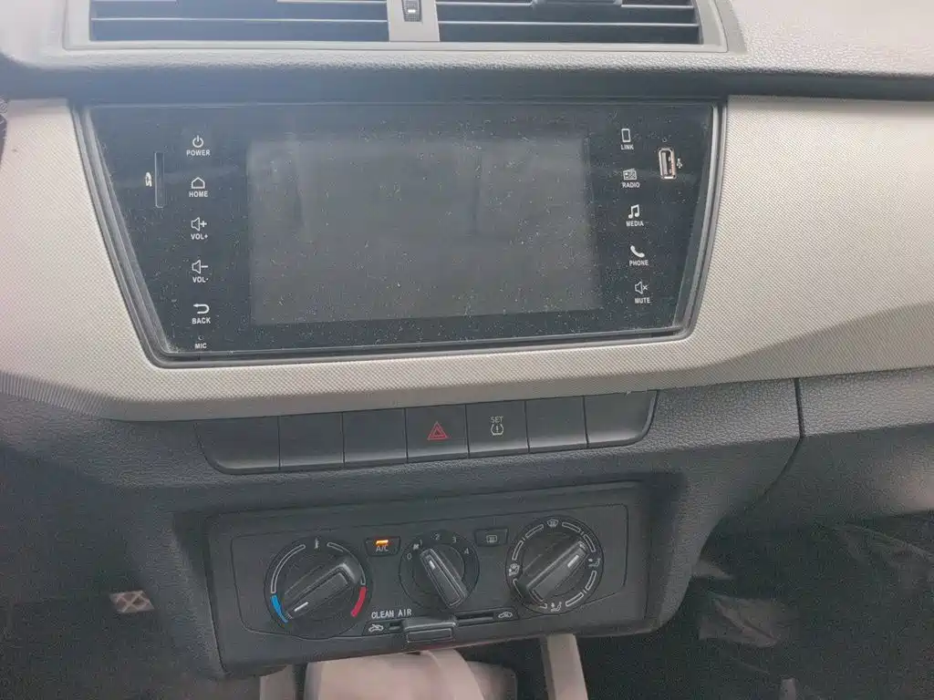Skoda Fabia — миниатюра 6