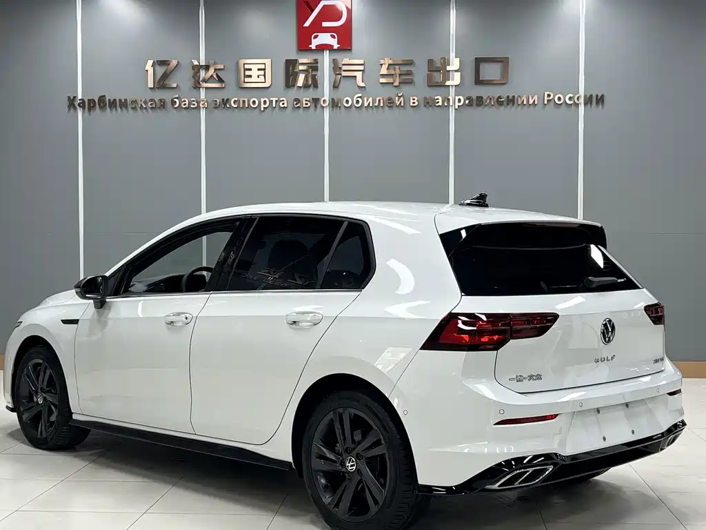 Volkswagen Golf — миниатюра 12
