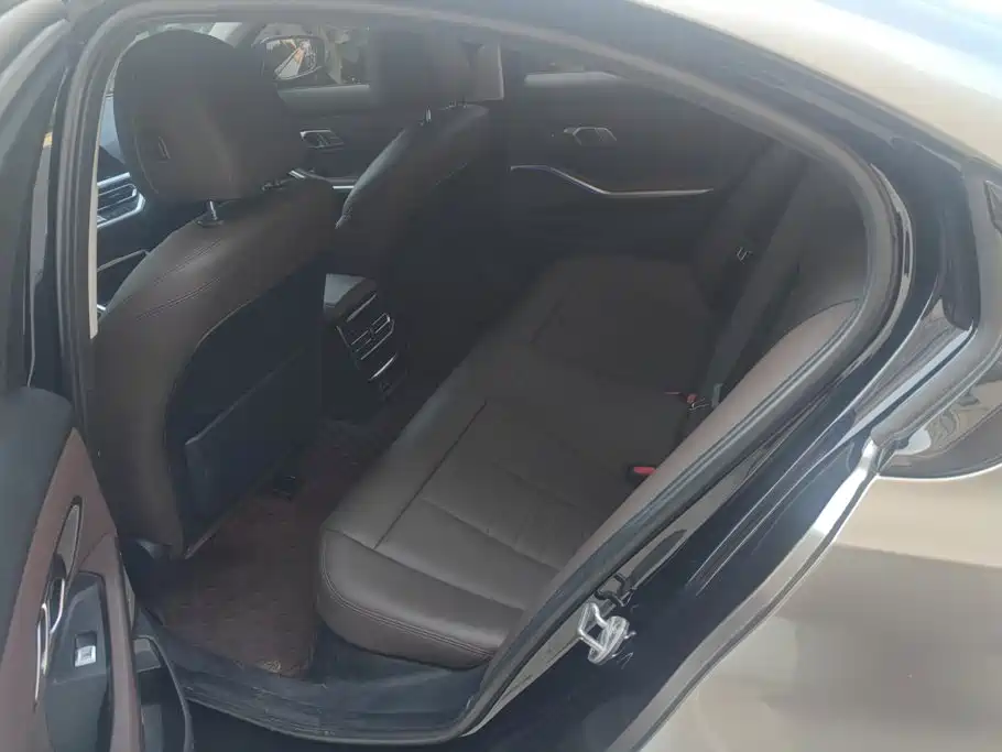 BMW 3 Series — миниатюра 11