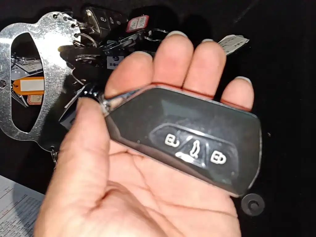 Volkswagen ID.4 X — миниатюра 9