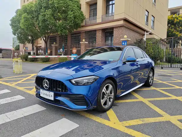 MERCEDES BENZ C CLASS