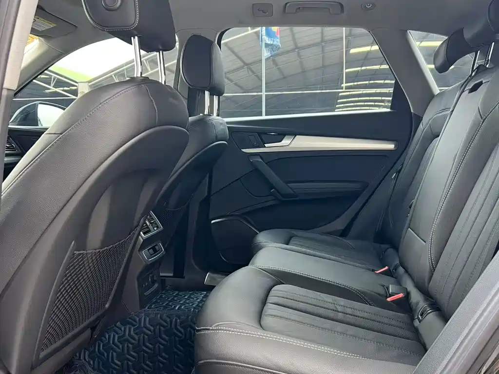 Audi Q5L — миниатюра 9