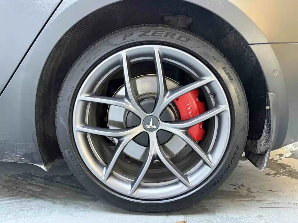 Tesla Model 3 — миниатюра 23