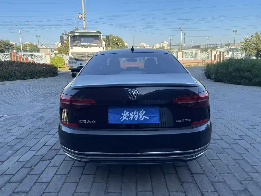 Volkswagen Passat — миниатюра 7