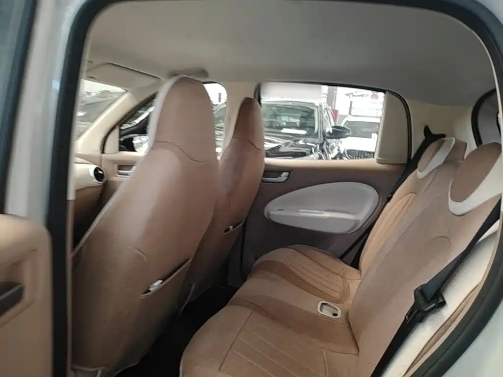 Wuling MINIEV — миниатюра 17