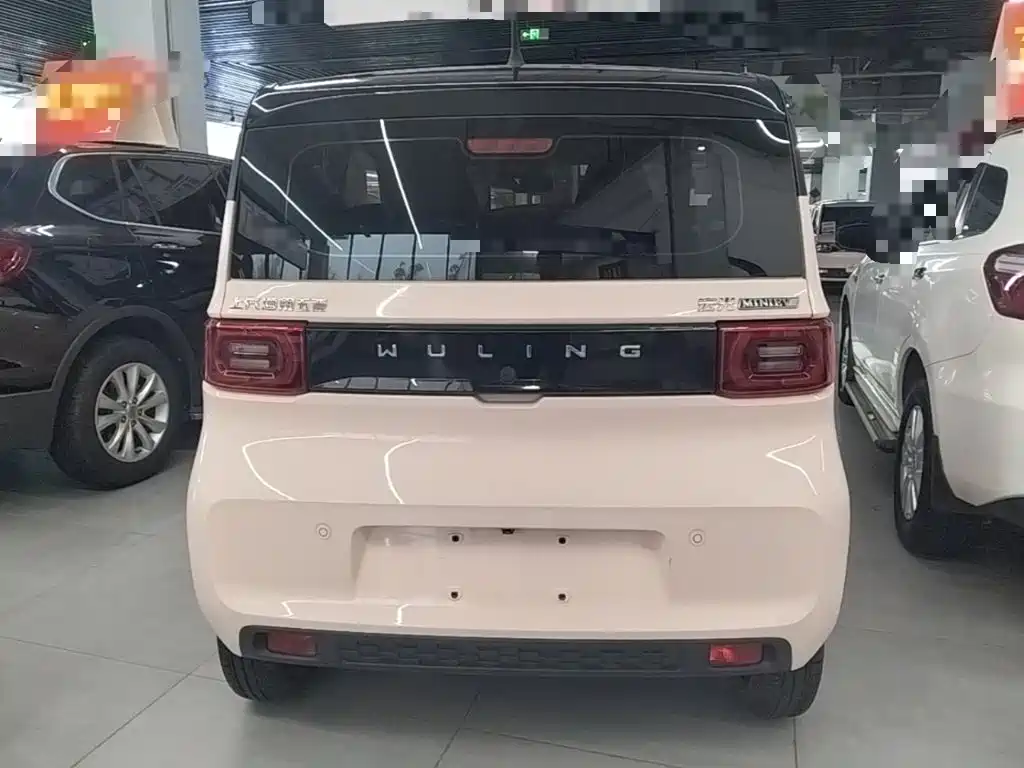Wuling MINIEV — миниатюра 6