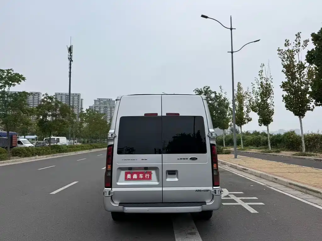 Ford Transit Custom — миниатюра 10