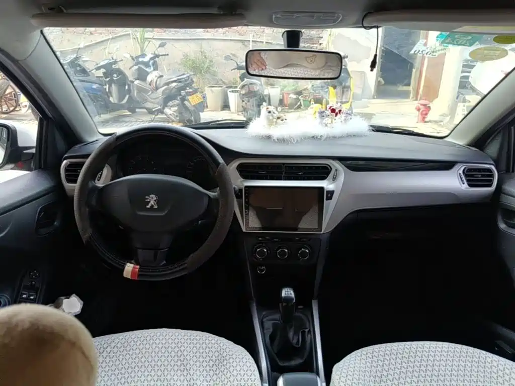 Peugeot 301 — миниатюра 6