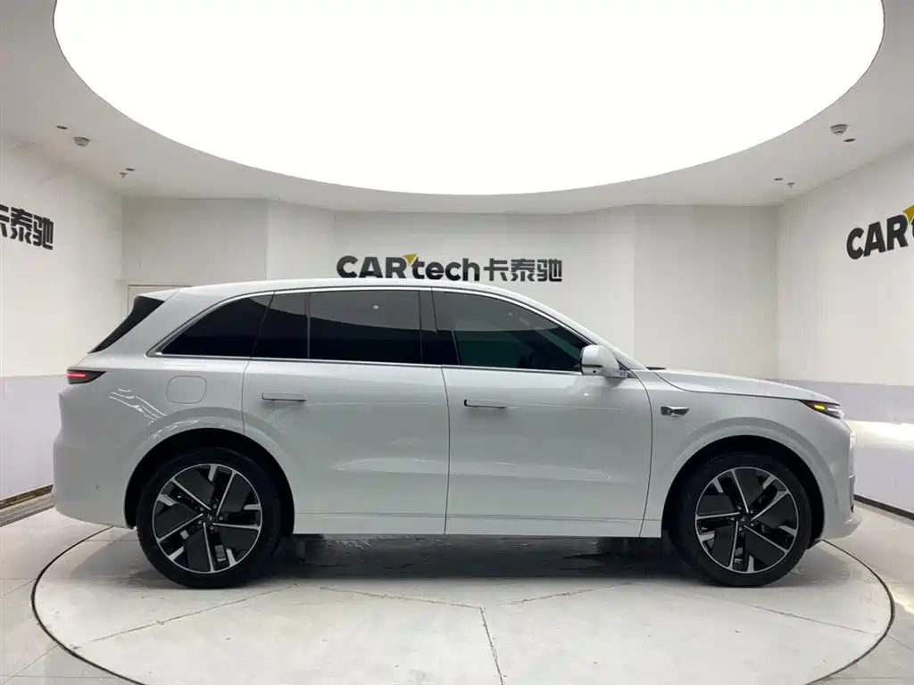 Li Auto L6 2025 Pro