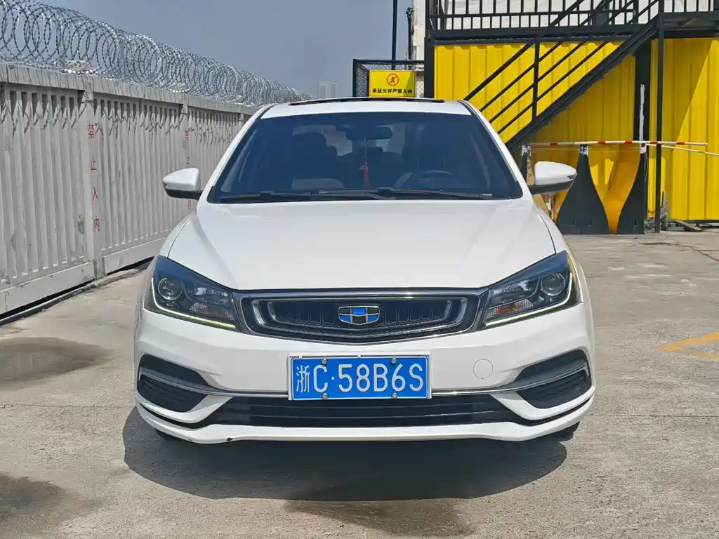 Geely Emgrand — миниатюра 2