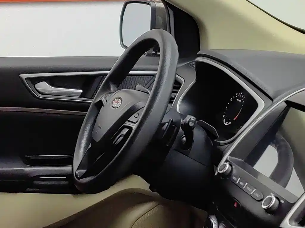 Ford Edge — миниатюра 22