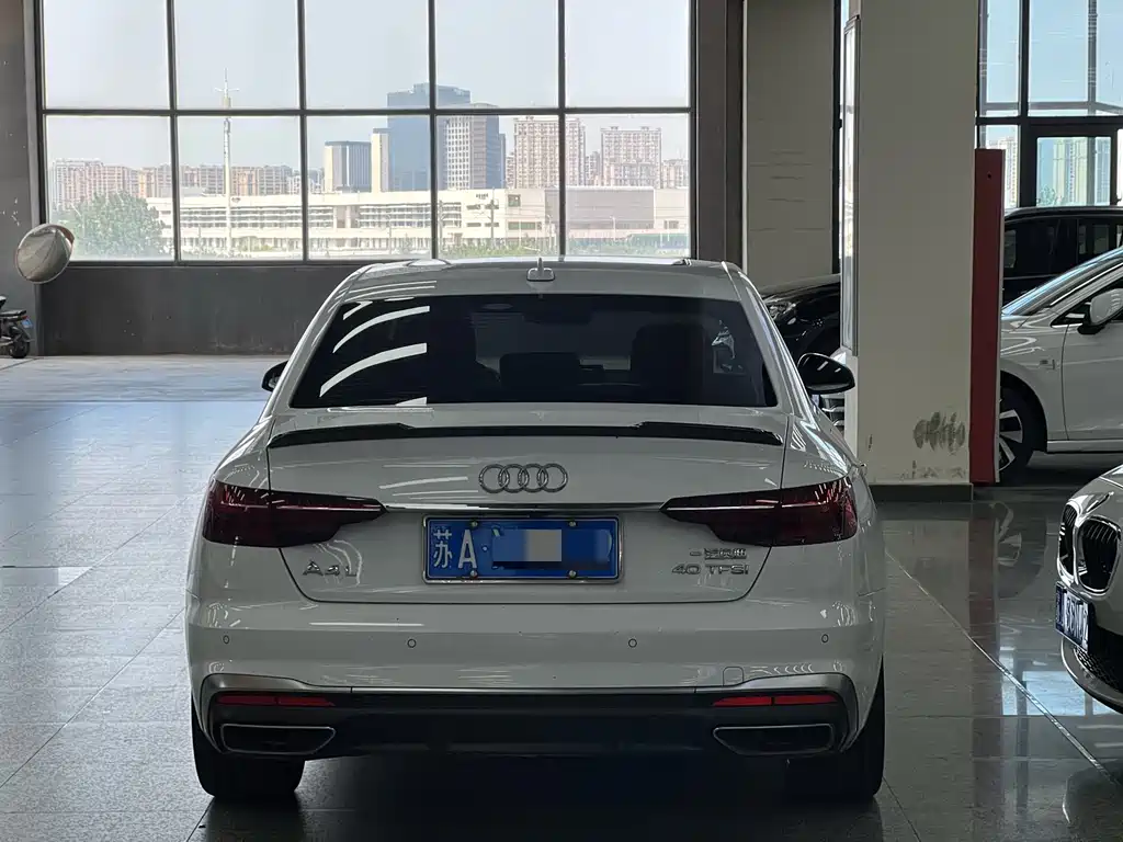 Audi A4L — миниатюра 4