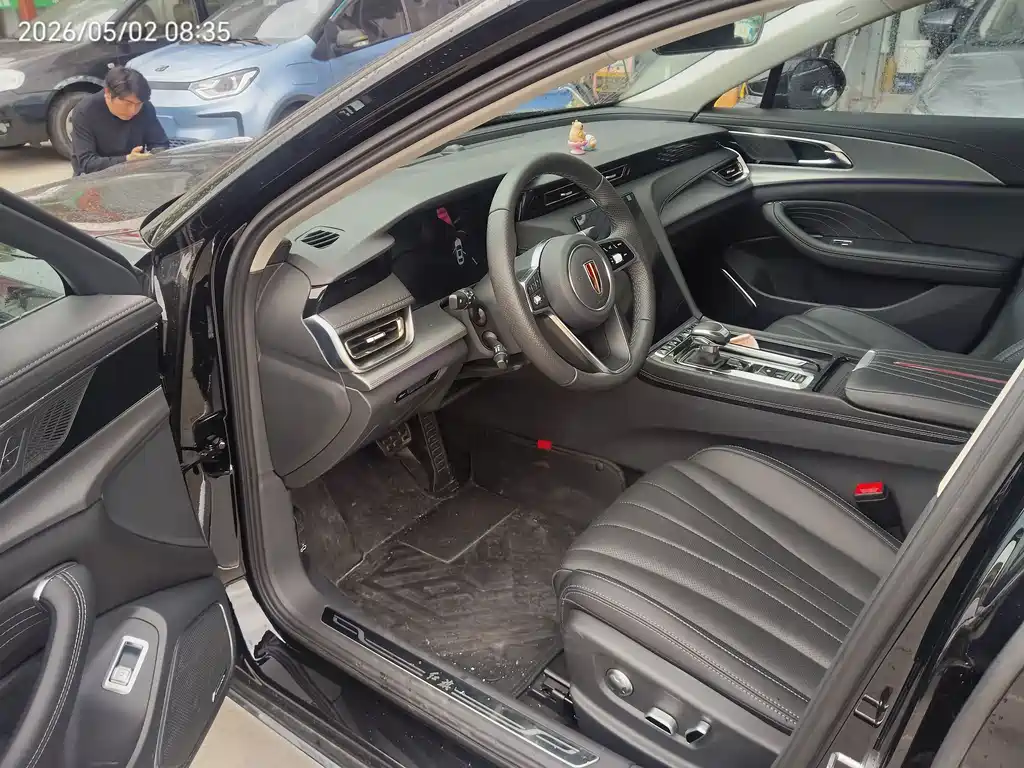 Hongqi H5 2024 2.0T AT