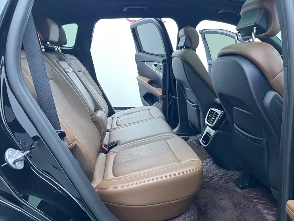 Lincoln Nautilus 2021 2.7T