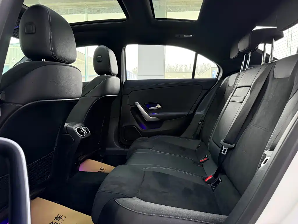Mercedes-Benz A-Class — миниатюра 10