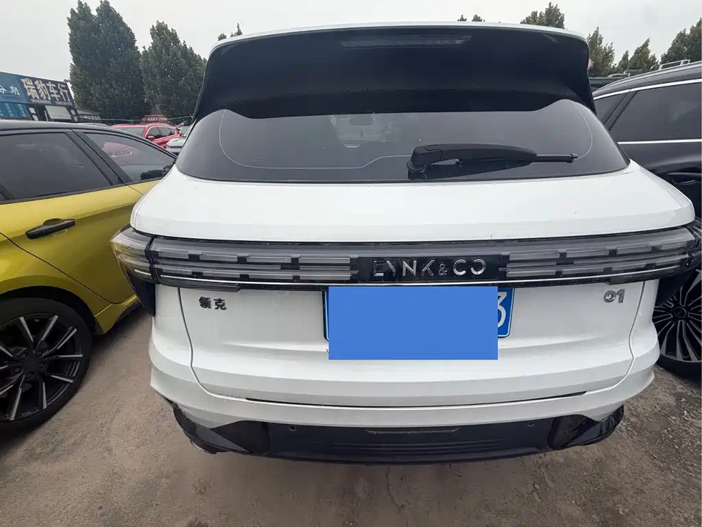 Lynk & Co 01 — миниатюра 9