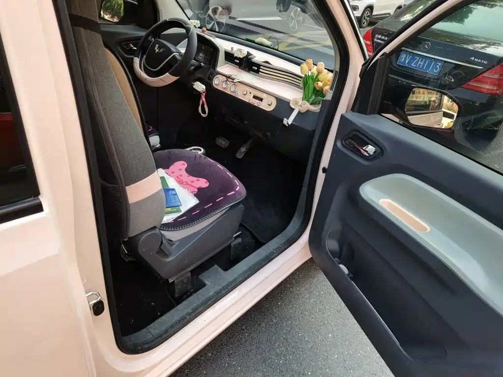 Wuling MINIEV — миниатюра 19