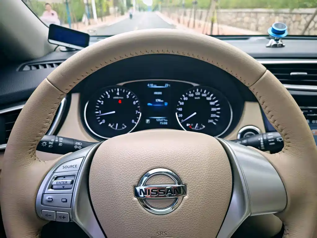Nissan X-Trail — миниатюра 4