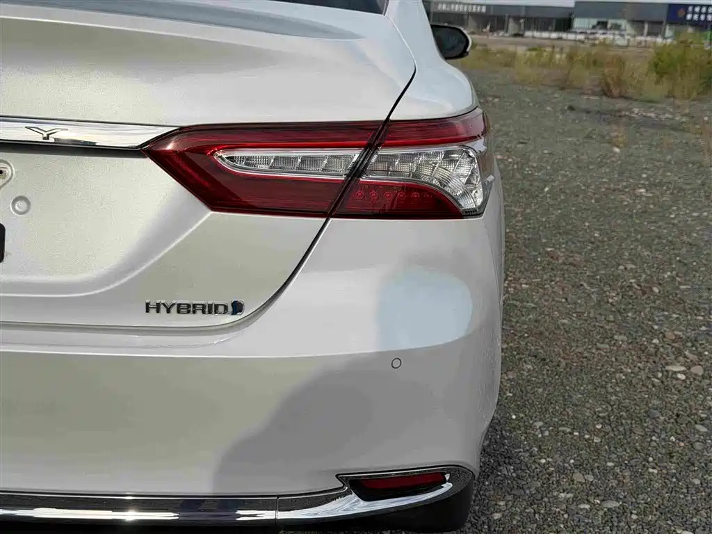 Toyota Camry — миниатюра 16