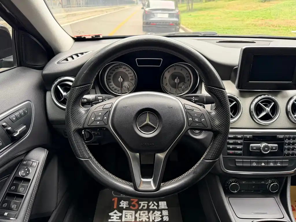 Mercedes-Benz GLA — миниатюра 6