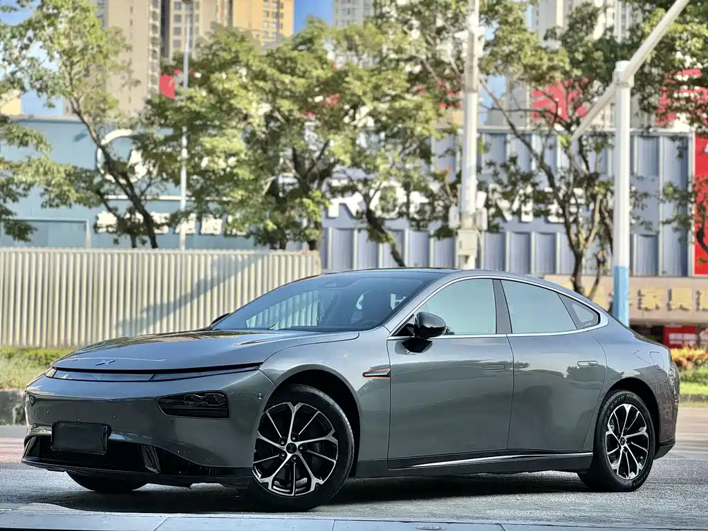 XPeng P7 — миниатюра 10