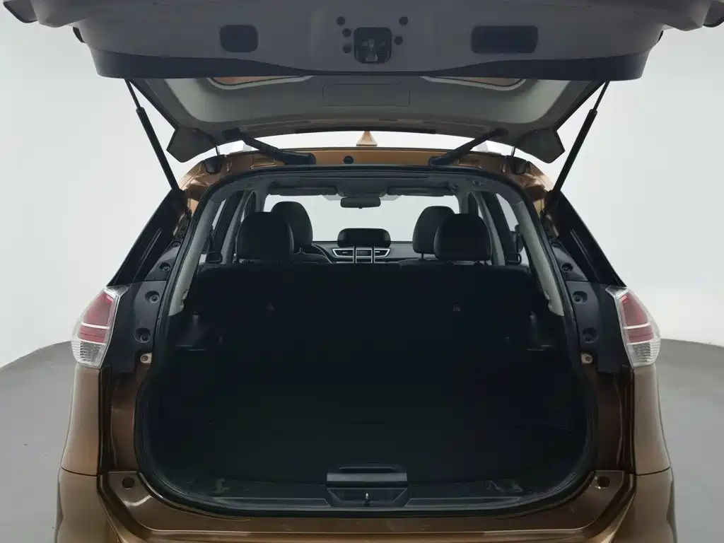 Nissan X-Trail — миниатюра 16