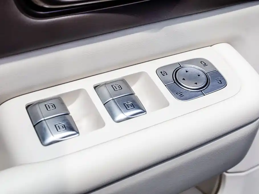 Li Auto Li MEGA — миниатюра 8