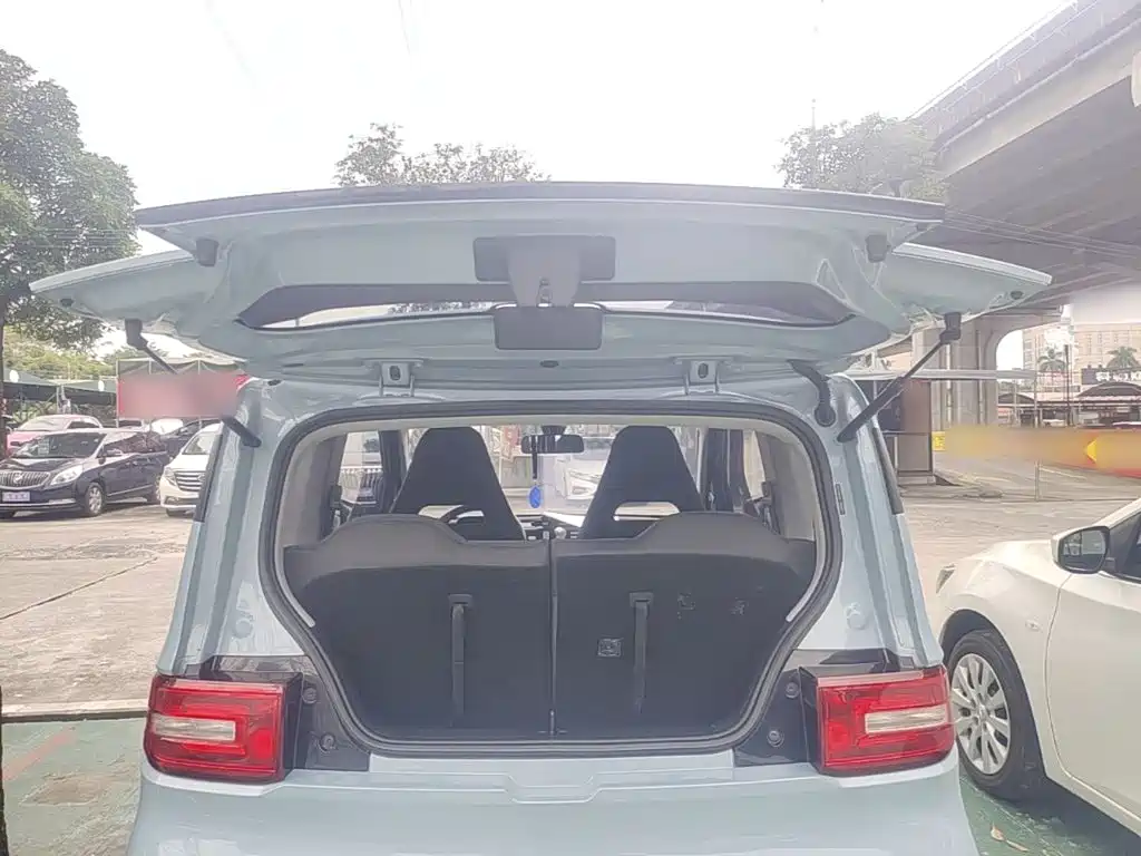 Wuling MINIEV — миниатюра 19