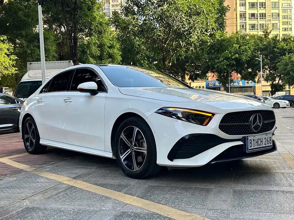 Mercedes-Benz A-Class — миниатюра 3