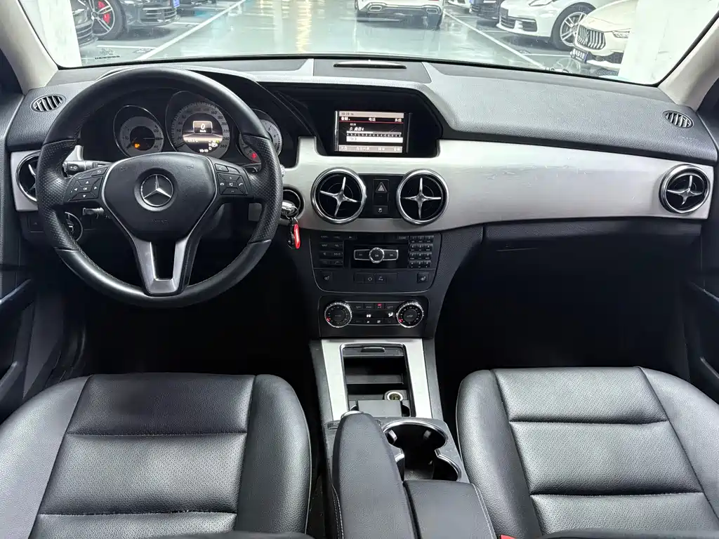Mercedes-Benz GLK-Class — миниатюра 4