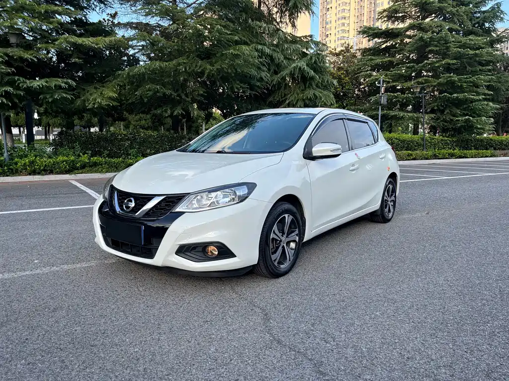Nissan Tiida — миниатюра 18