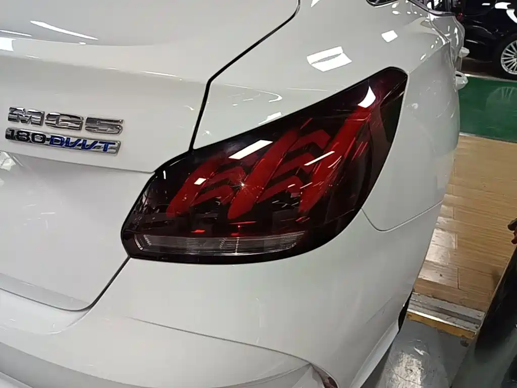 MG MG5 — миниатюра 8