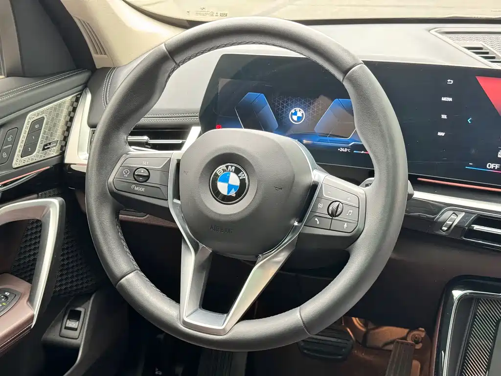 BMW X1 — миниатюра 11