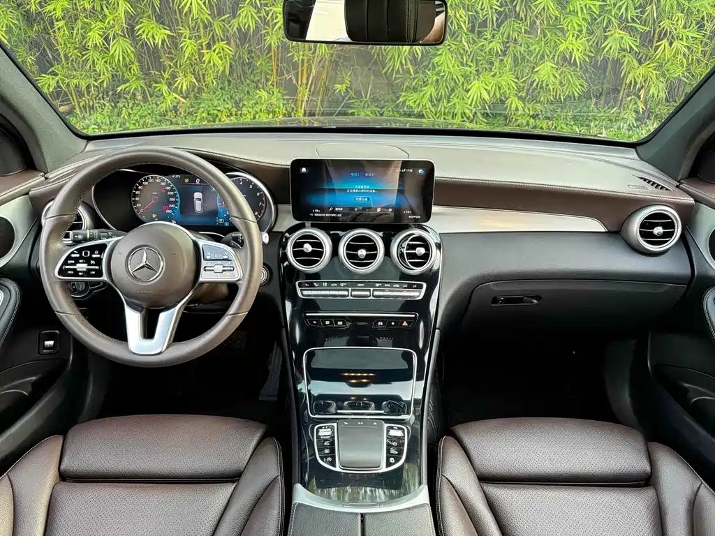 Mercedes-Benz GLC 2021 GLC 260 L 4MATIC