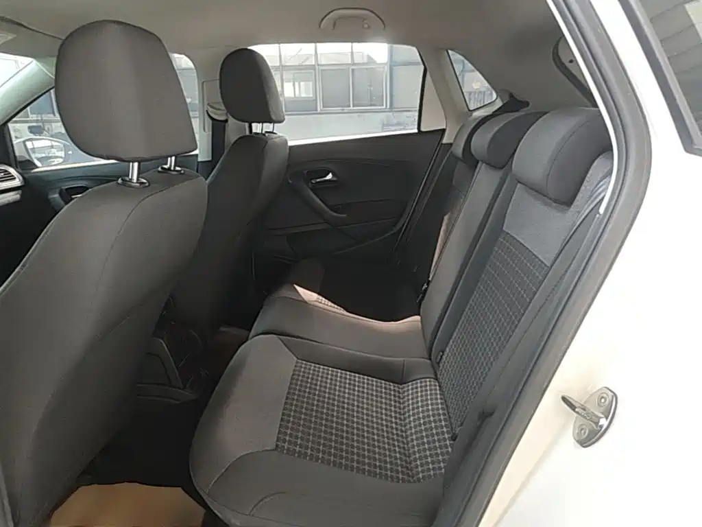 Volkswagen Polo — миниатюра 17
