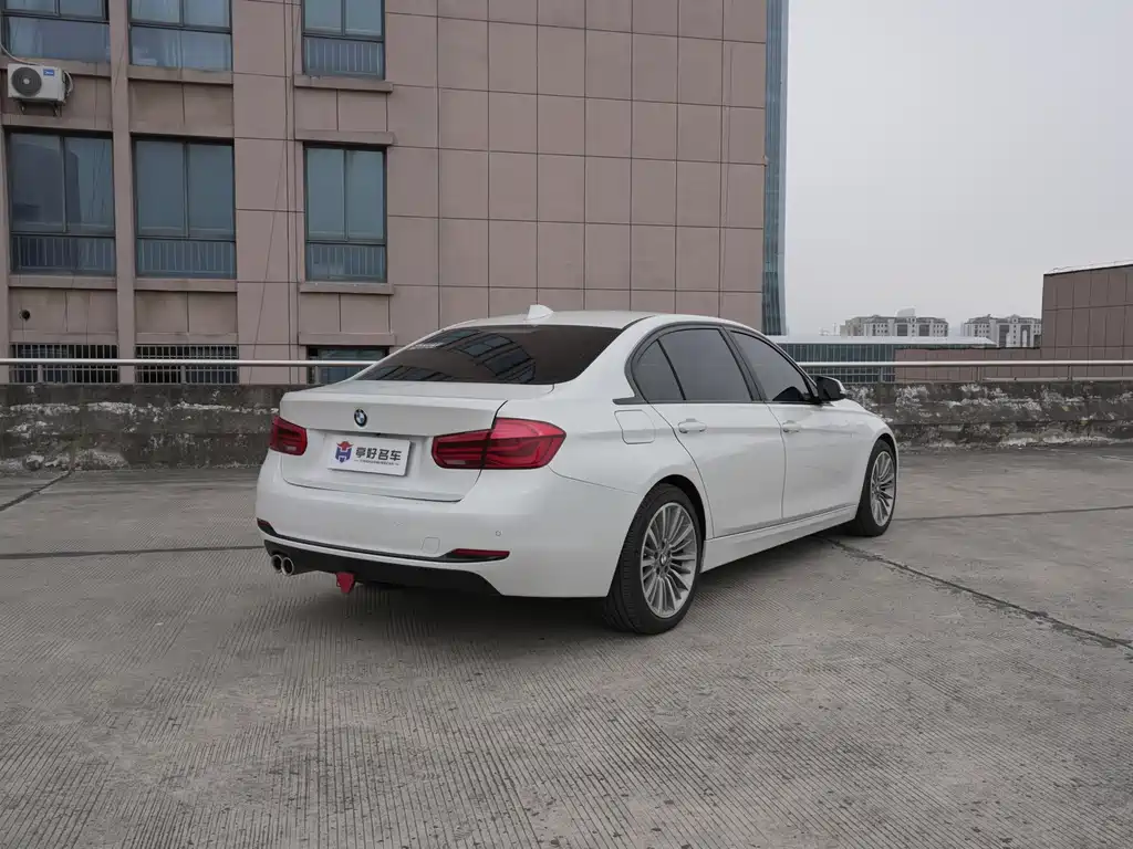 BMW 3 Series — миниатюра 4