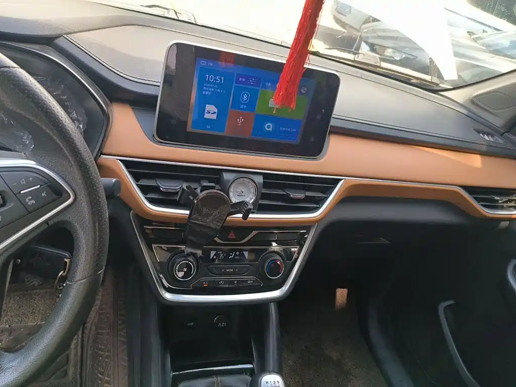 Wuling Hongguang S3 — миниатюра 6