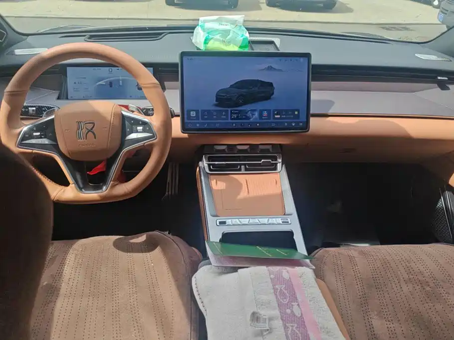 BYD Хань Ли — миниатюра 12