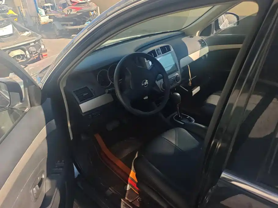 Nissan Sylphy — миниатюра 9