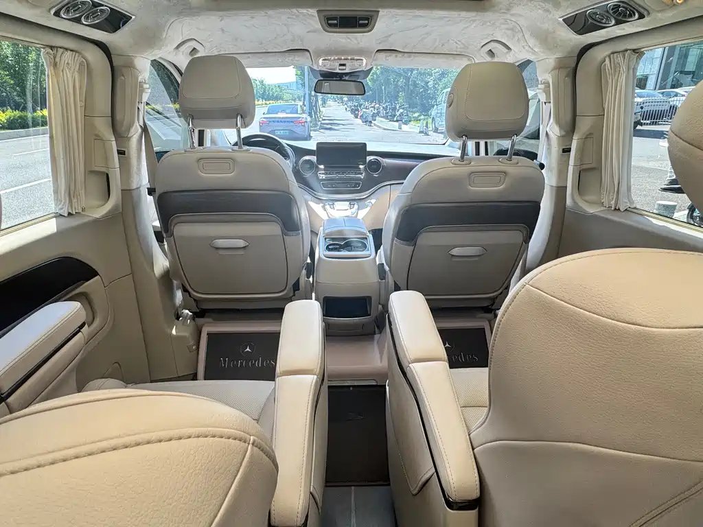 Mercedes-Benz V-Class — миниатюра 9