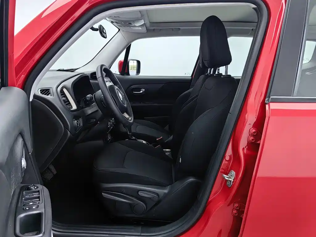 Jeep Renegade — миниатюра 10