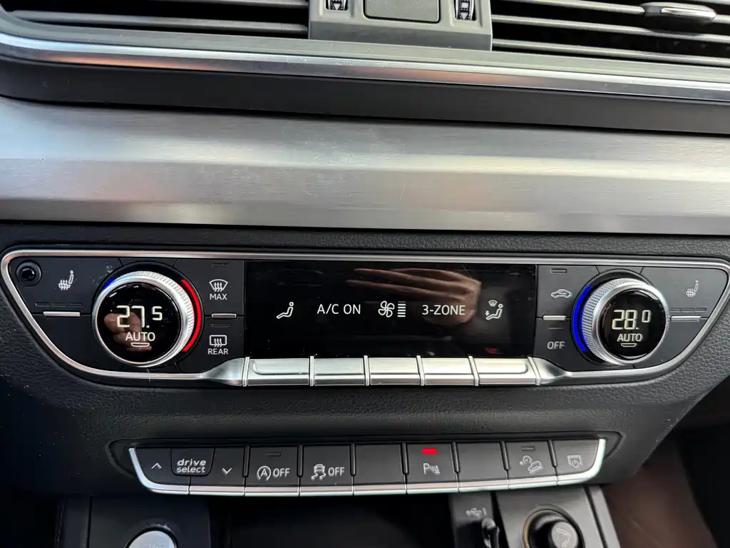 Audi Q5L — миниатюра 34